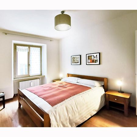 Due Dei Mille. Incantevole Casa In Centro Ad Alba Luaran gambar