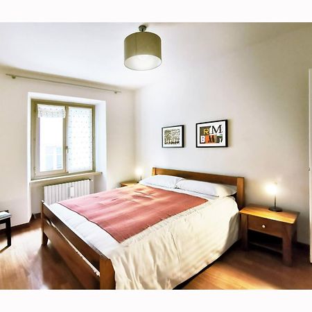 Due Dei Mille. Incantevole Casa In Centro Ad Alba Luaran gambar