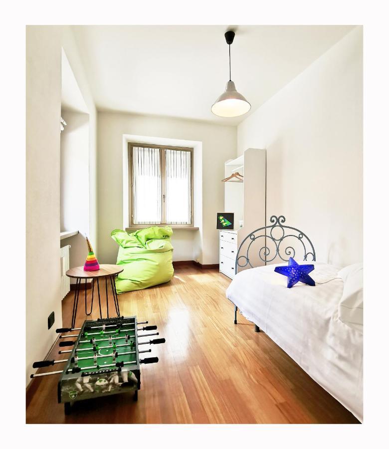 Due Dei Mille. Incantevole Casa In Centro Ad Alba Luaran gambar