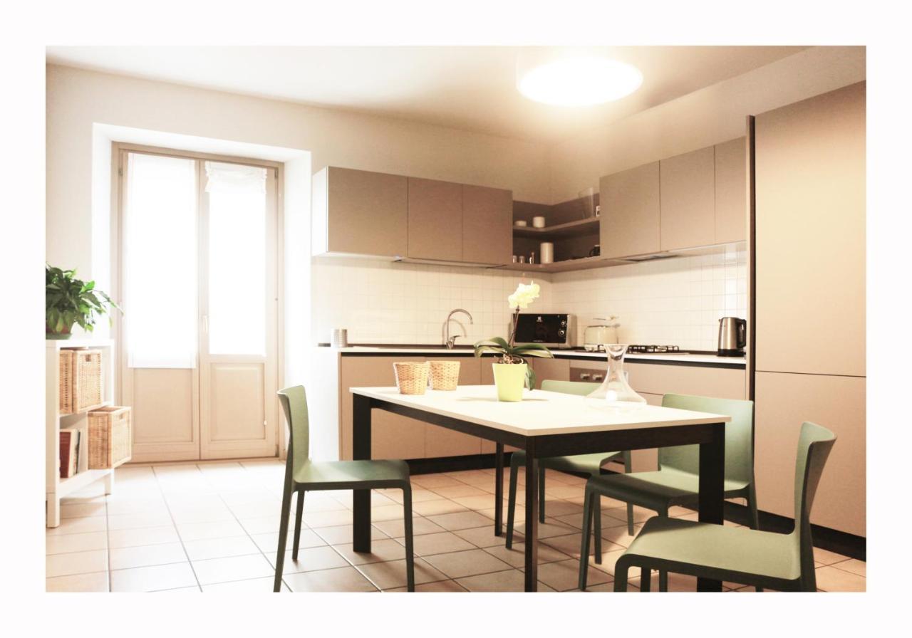 Due Dei Mille. Incantevole Casa In Centro Ad Alba Luaran gambar