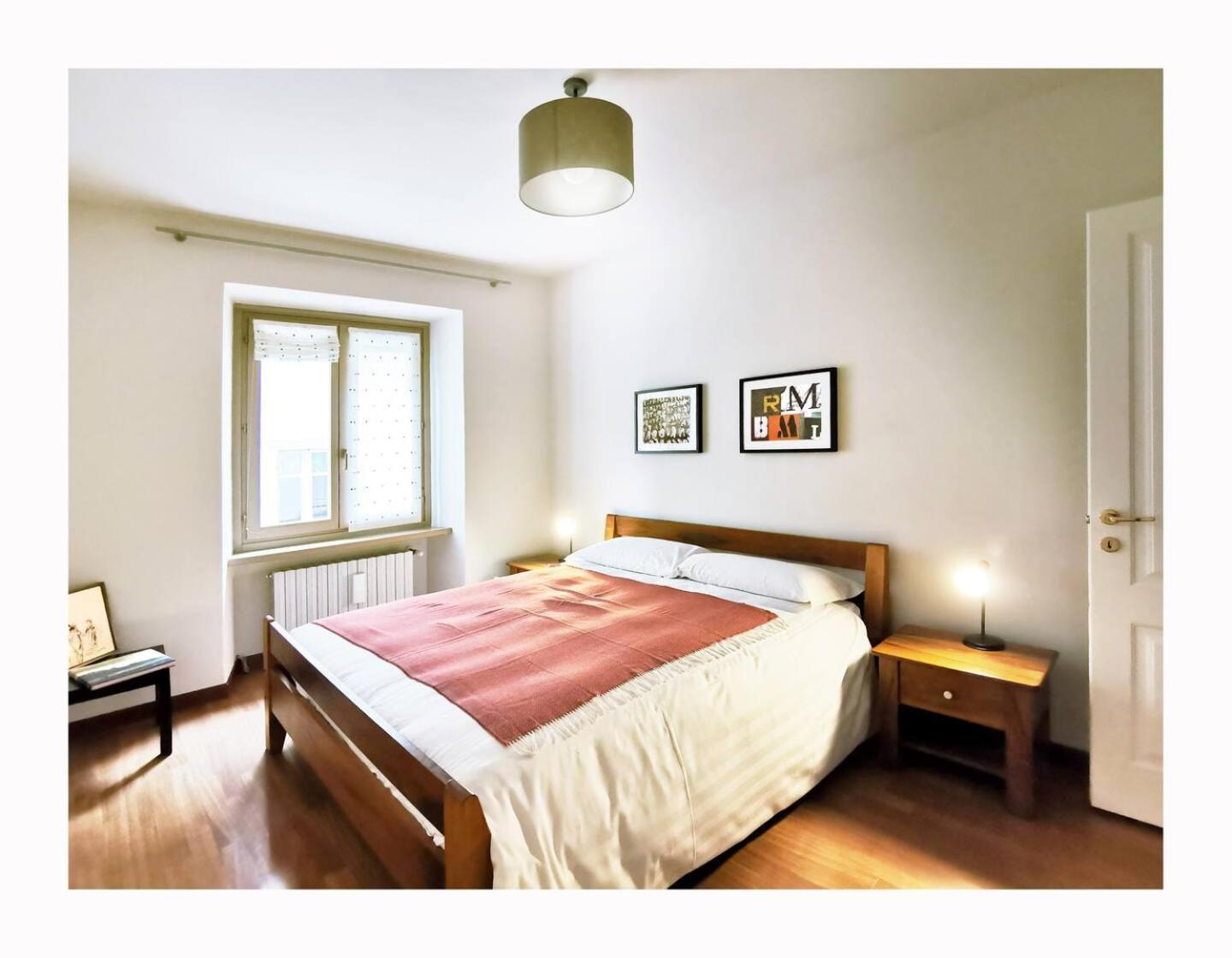 Due Dei Mille. Incantevole Casa In Centro Ad Alba Luaran gambar